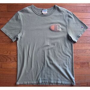 Champion Tee Size Medium Vintage Embroidered Emblem 100% Cotton